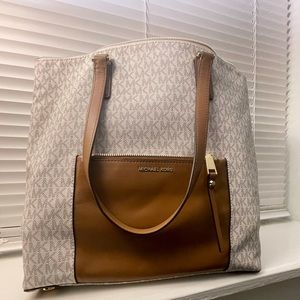 Michael Kors Shoulder Bag